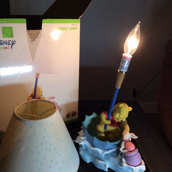 Vintage Winnie the Pooh and Piglet Desk Lamp w/Box - Picture 6 of 9